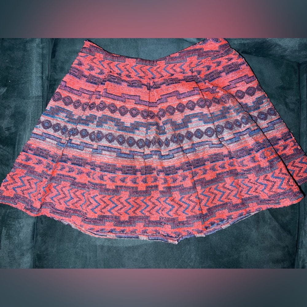 Aztec-like Woven skirt
